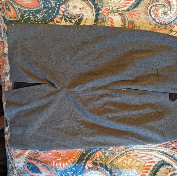 RW & Co knee length pencil skirt - Picture 2 of 4